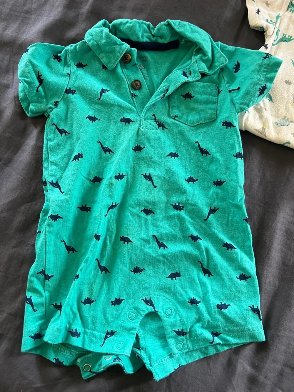 Lot of 7 baby boy short sleeve onesies size 3-6 month bear dinosaur shark stripe